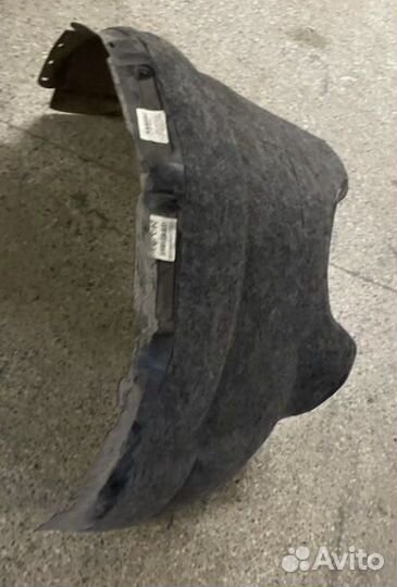 Подкрылки с шумоизол на Toyota LC Prado 150