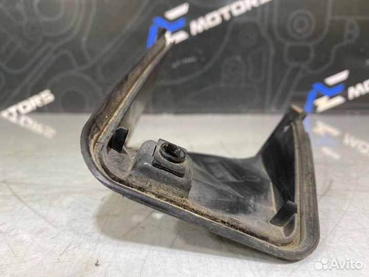 Щиток салонного фильтра правый Bmw X5 E53 M54B30