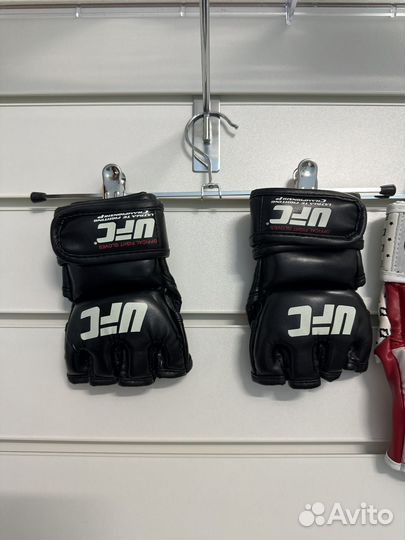 Перчатки для смешанных единоборств