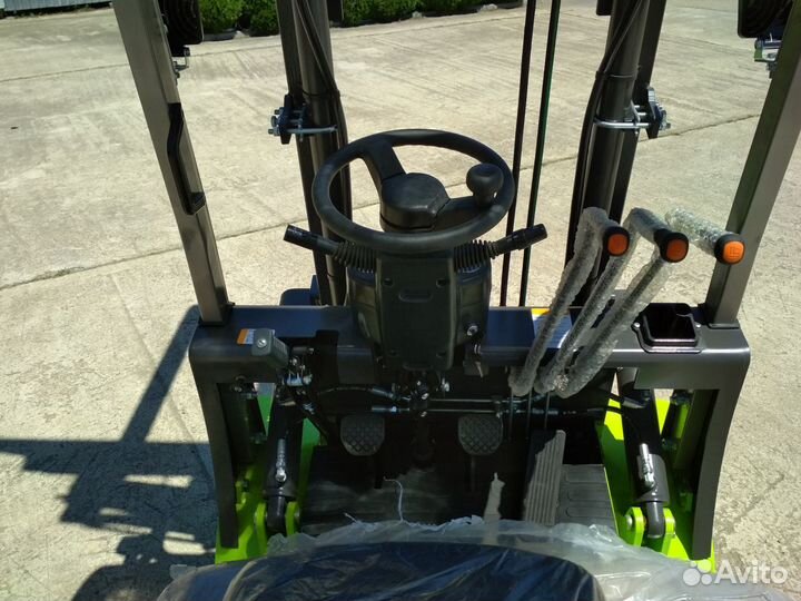 Вилочный погрузчик Zoomlion FD15, 2023