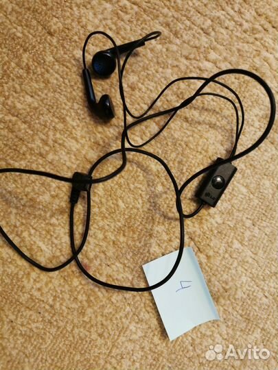 Разные наушники для телефонов