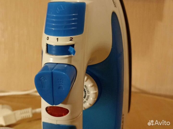 Утюг Scarlett рабочий SC-1134s