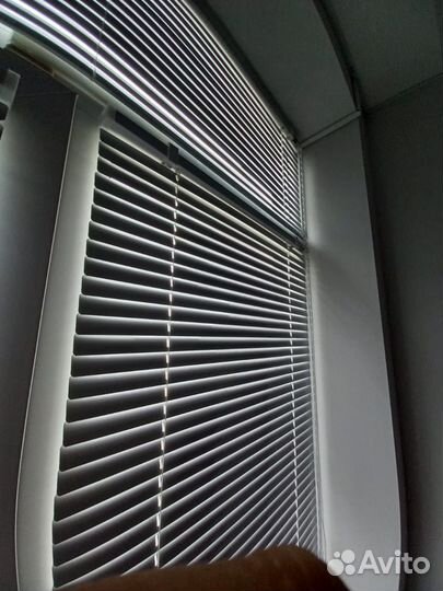 Жалюзи горизонтальные
