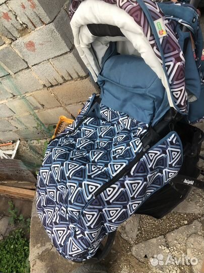 Прогулочная коляска