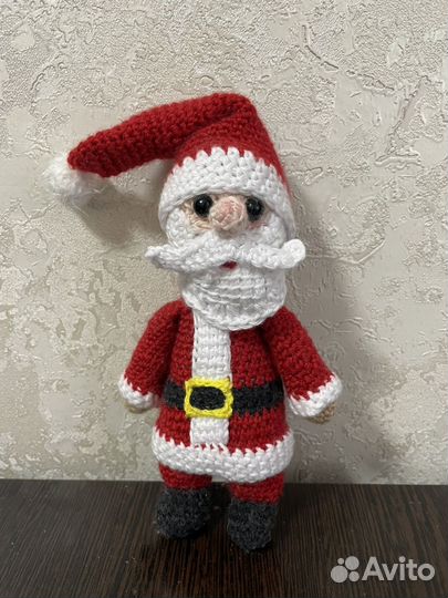 Дед мороз игрушка вязанная