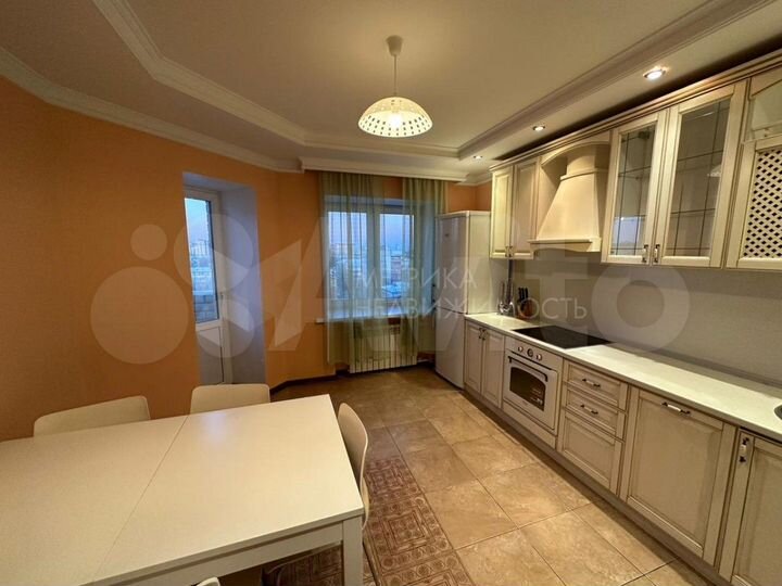 3-к. квартира, 91,5 м², 10/10 эт.