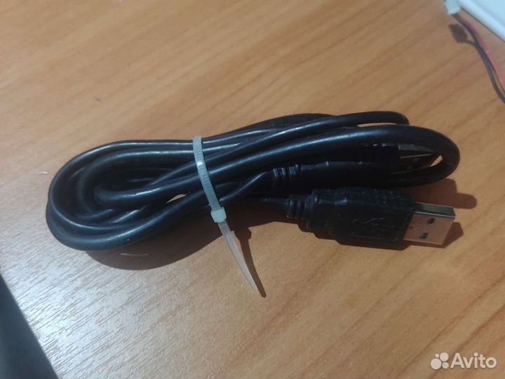 Кабель для компьютера