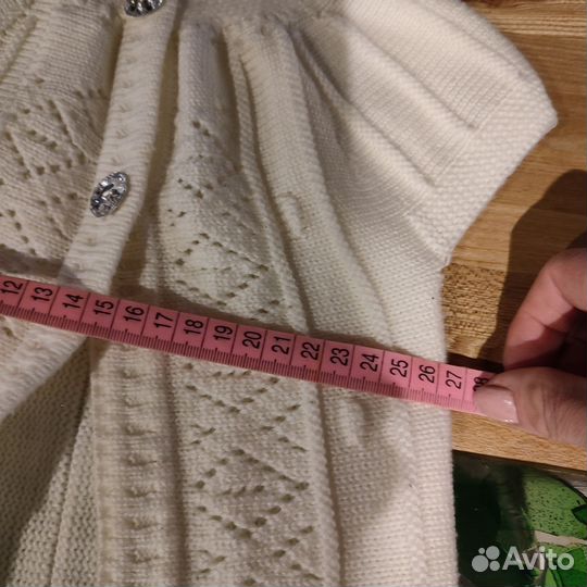 Жилет вязаный