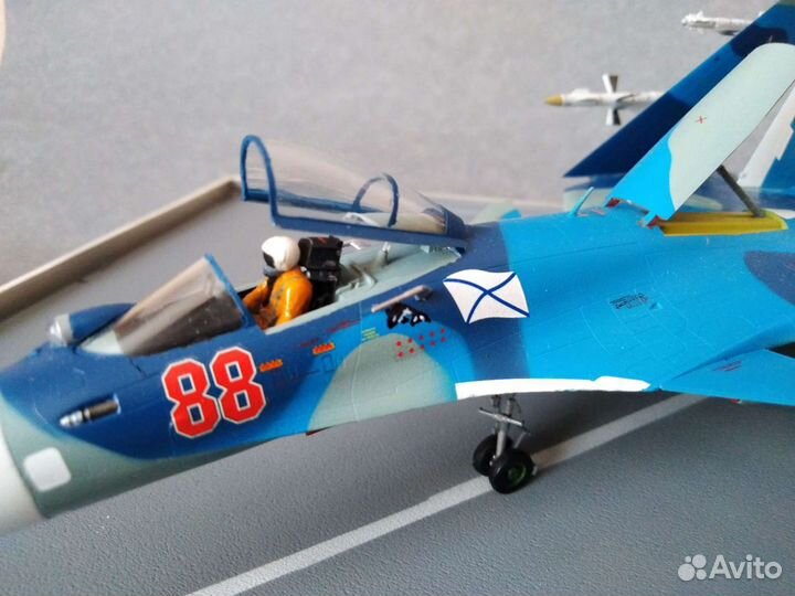 Модель самолета Су-33