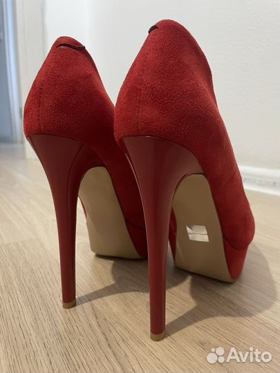 Туфли красные 38-39