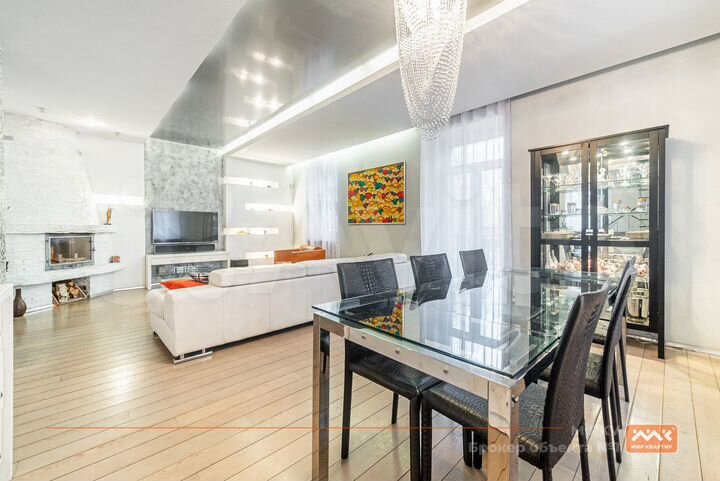 3-к. квартира, 180 м², 2/4 эт.