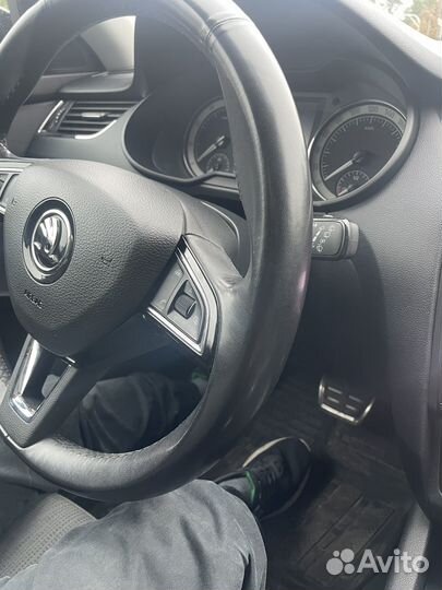 Руль с подогревом,подушкой безопасности skoda