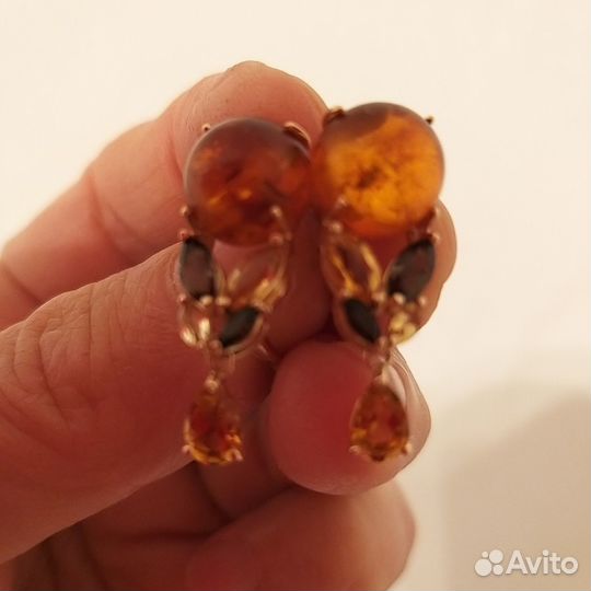 Серьги из золота с янтарем и миксом камней 4,07г