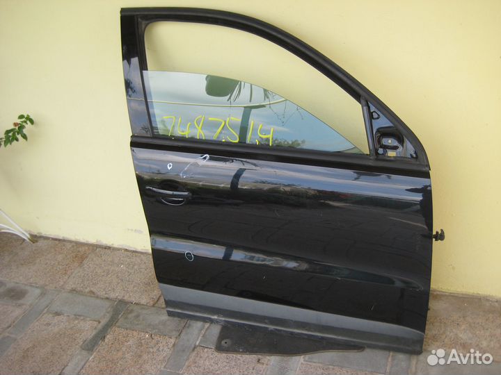 Дверь передняя правая Volkswagen Tiguan 5N1
