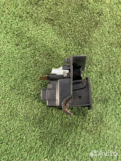 Пепельница Nissan Primera p12