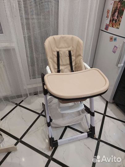 Стул для кормления Carrelo