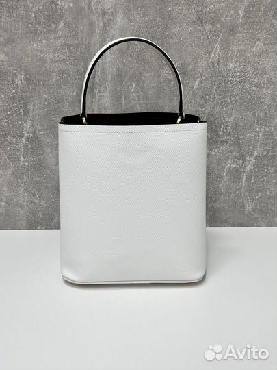 Сумка Prada женская