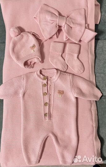 Конверт и комбинезон на выписку