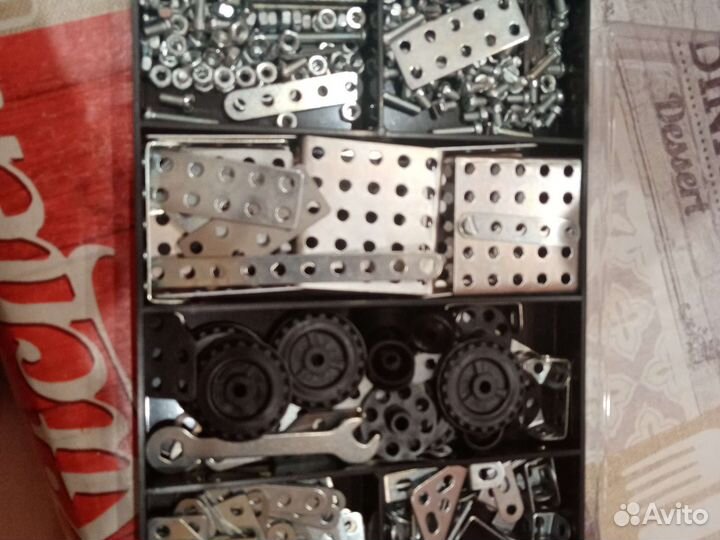 Металлический конструктор 293 детали