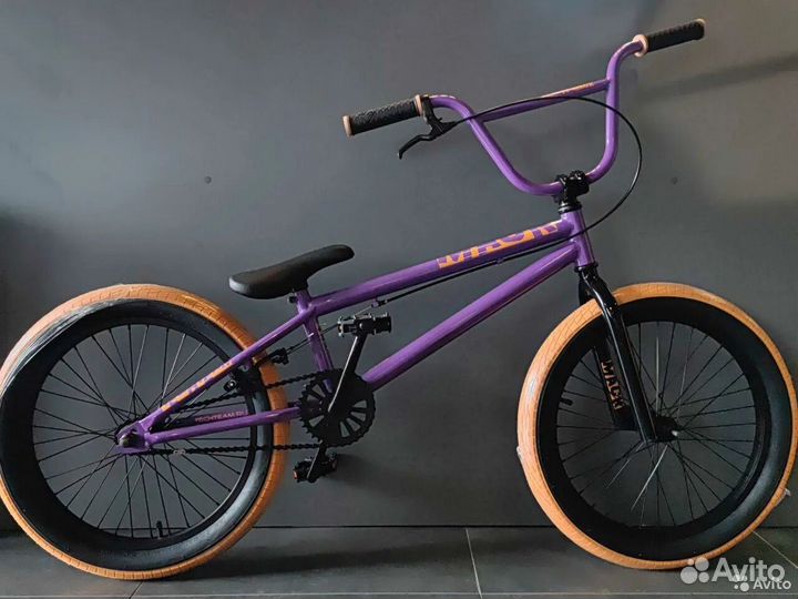 Трюковой велосипед BMX