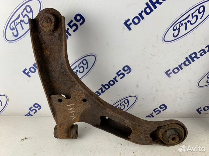 Рычаг передней подвески левый Suzuki Grand Vitara