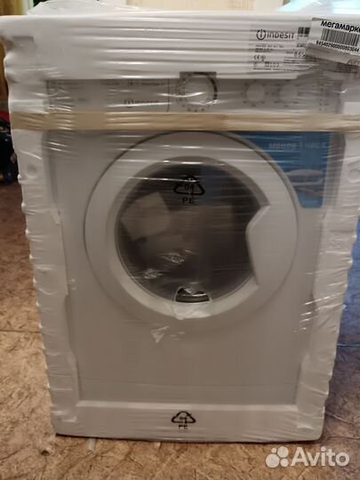 Стиральная машина Индезит. Новая