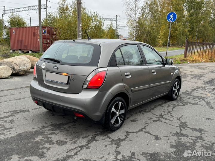 Kia Rio 1.4 AT, 2010, 165 200 км