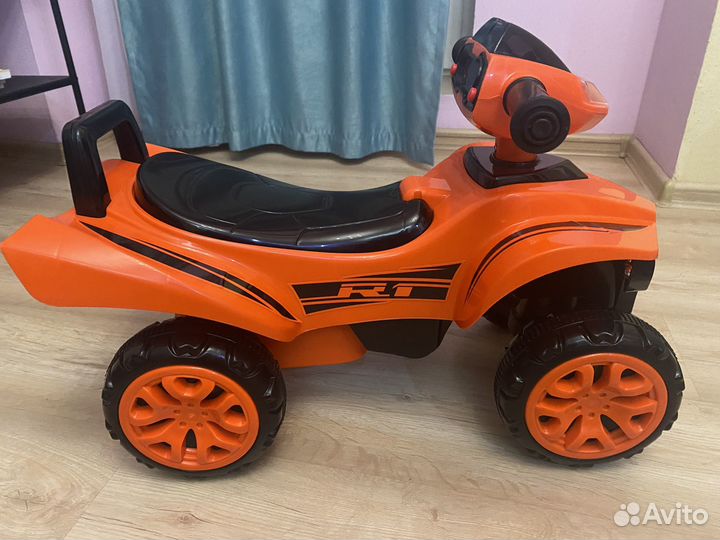 Машинка-каталка