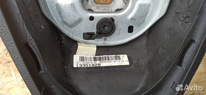 Рулевое колесо,руль Opel Astra J GTC