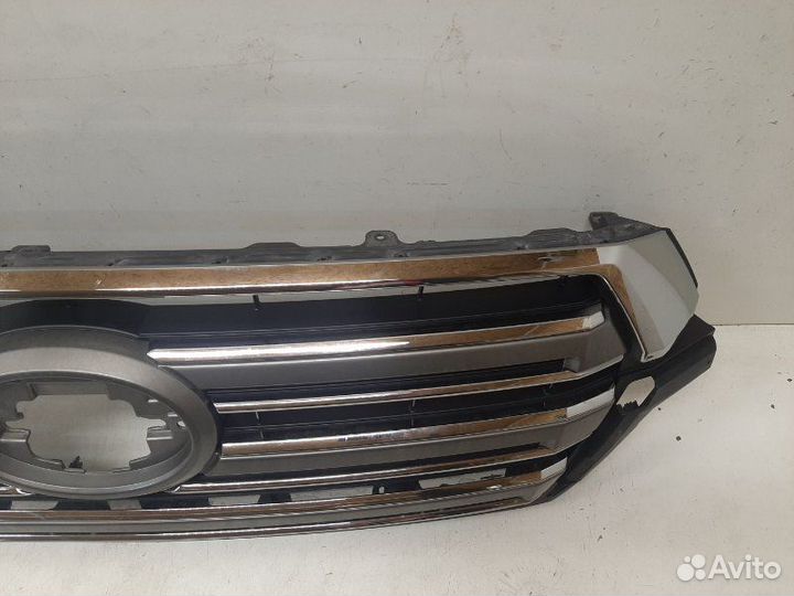 Решетка радиатора Toyota Land Cruiser 200 2016