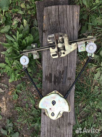 Стеклоподъемник правый