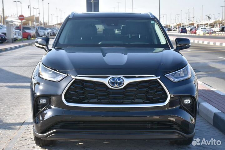 Toyota Highlander 2.5 AT, 2021, 27 000 км