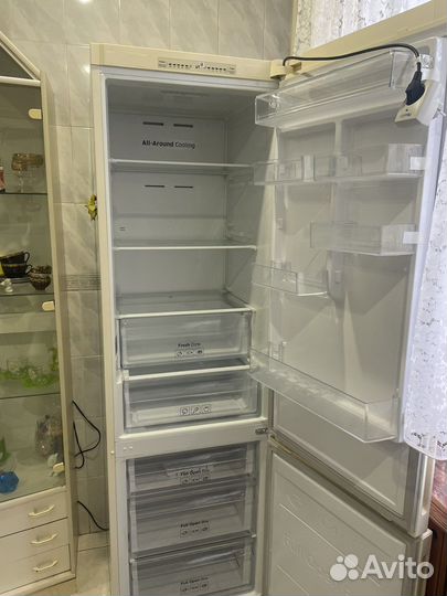 Холодильник самсунг