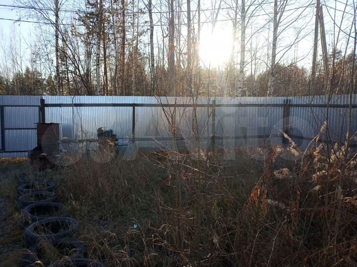 Дача 20 м² на участке 12 сот.