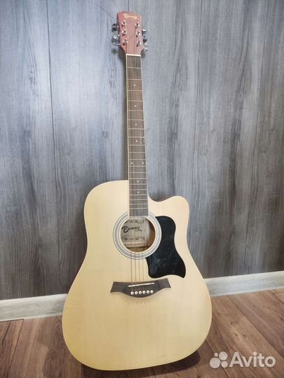 Акустическая гитара Benny