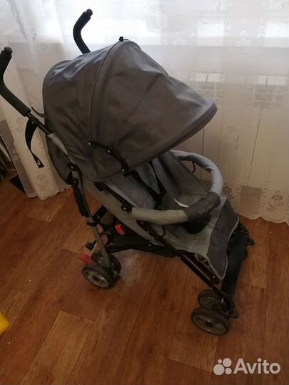 Прогулочная коляска трость
