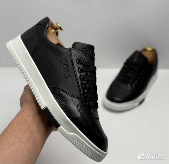 Кроссовки Boss качественные