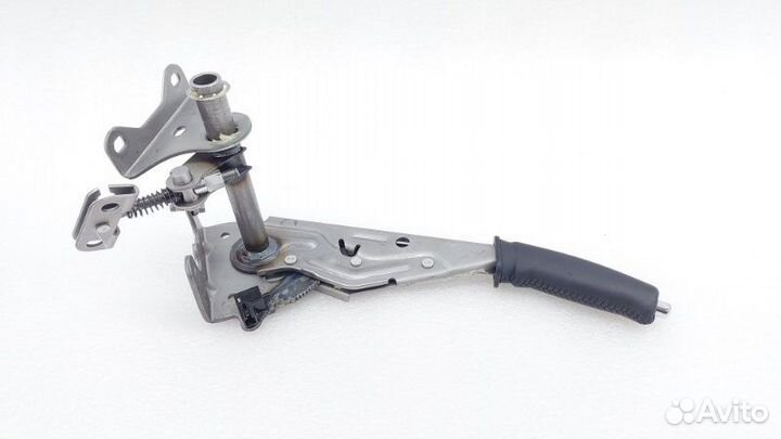 Рычаг стояночного тормоза Toyota Land Cruiser