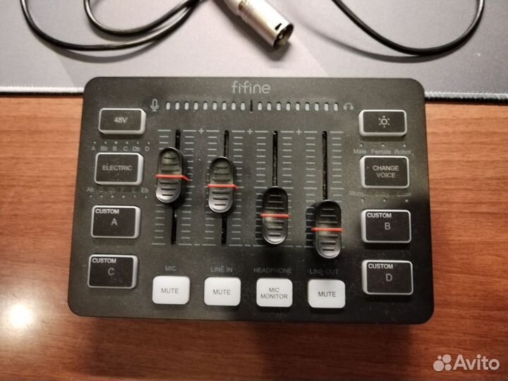 Микрофон Fifine AM8+Микшер Fifine SC3