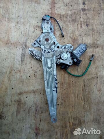 Mitsubishi Pajero Sport правый задний стеклоподъём