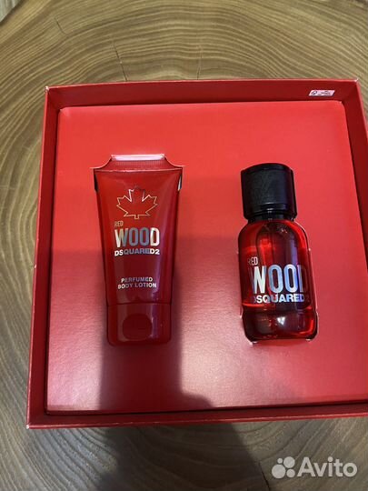 Туалетная вода Dsquared2 Red Wood с лосьоном