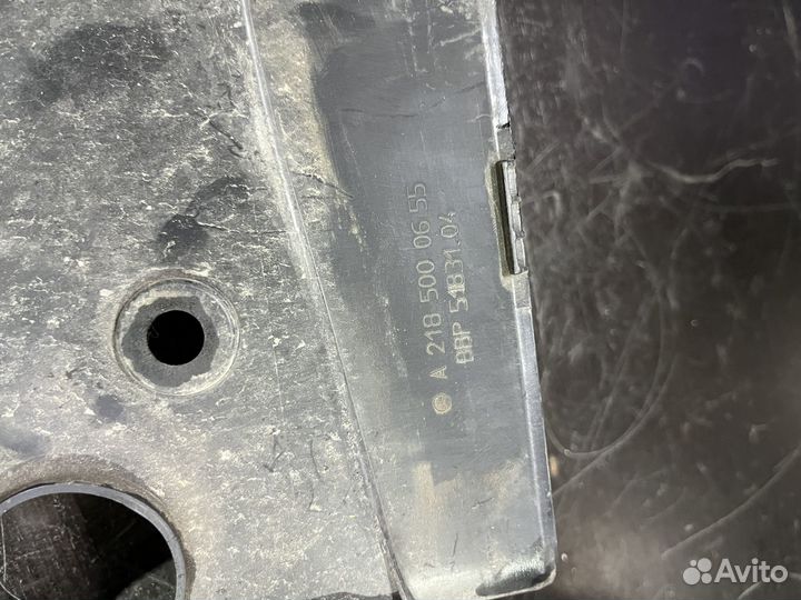 Накладка впуска холодного воздуха мерседес w218