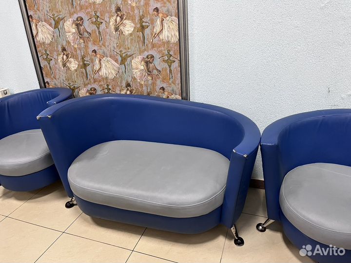 Диваны и кресла