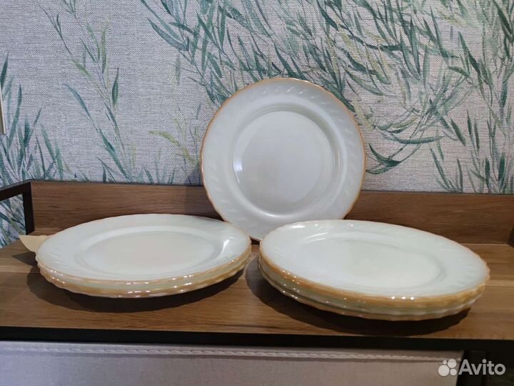 Тарелки на 8 персон