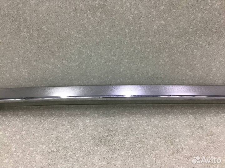 Накладка двери багажника Lexus LX570 (URJ201) 2007-2015 7680160130