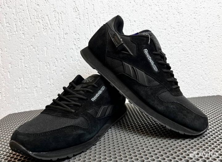 Кроссовки Reebok современные