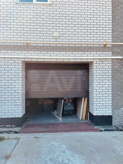 Аренда, 1 этаж, красная линия: 350м²; 170м²; 500м²