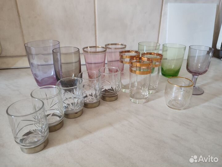 Бутылки из синего стекла. Стекло и хрусталь,винтаж