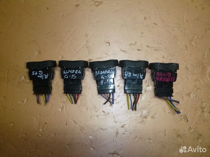 Кнопка стеклоподъемника nissan almera (G15) 2013