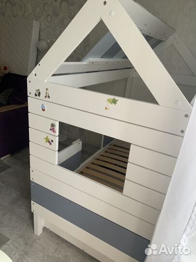 Детская кровать домик с матрасом